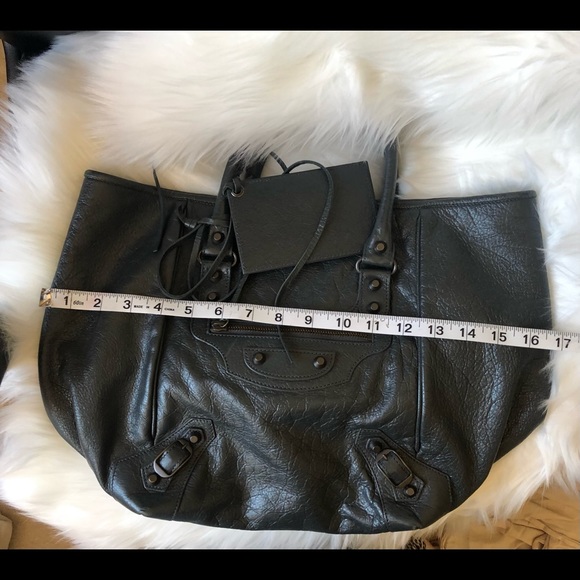 Authentic Balenciaga Tote Bag - Picture 12 of 14